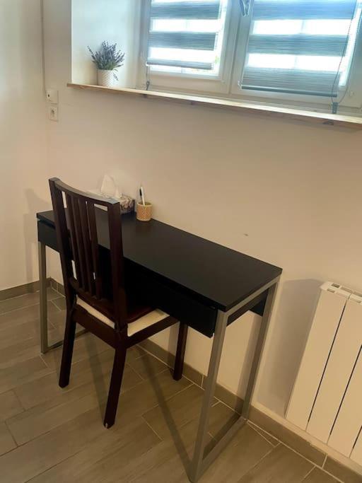 Maisonnette Des Douves Plein Centre 1 A 4 Voyageurs Malestroit المظهر الخارجي الصورة