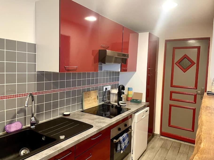 Maisonnette Des Douves Plein Centre 1 A 4 Voyageurs Malestroit المظهر الخارجي الصورة